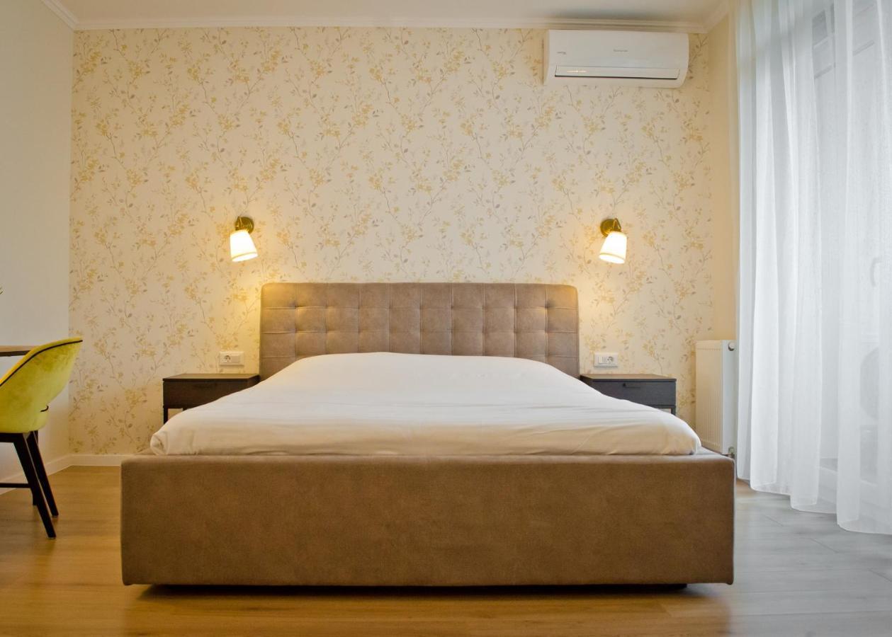 Amber Studio Oradea Apartment ภายนอก รูปภาพ