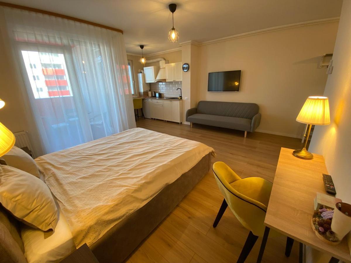 Amber Studio Oradea Apartment ภายนอก รูปภาพ