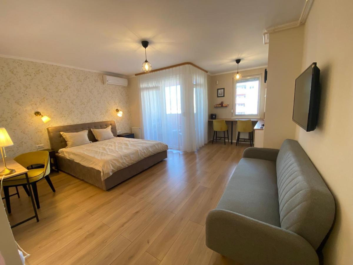 Amber Studio Oradea Apartment ภายนอก รูปภาพ